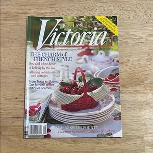 Victoria Bliss Magazine July/August 2010